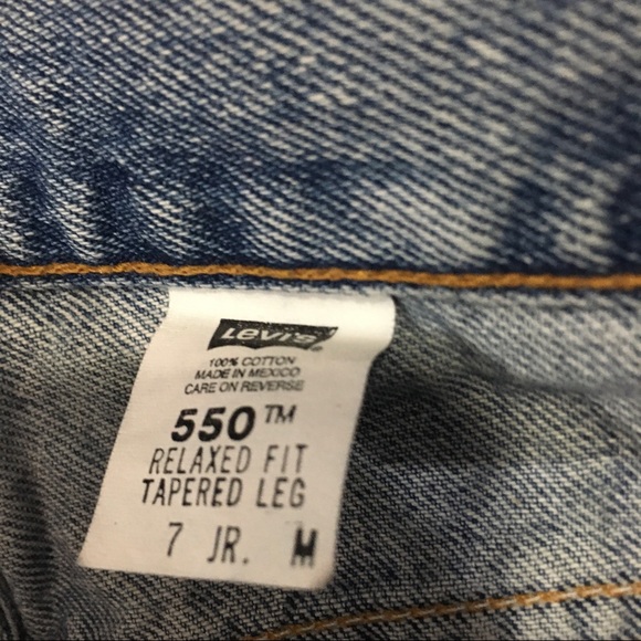 Vintage High waisted Levi Jeans - Picture 8 of 9